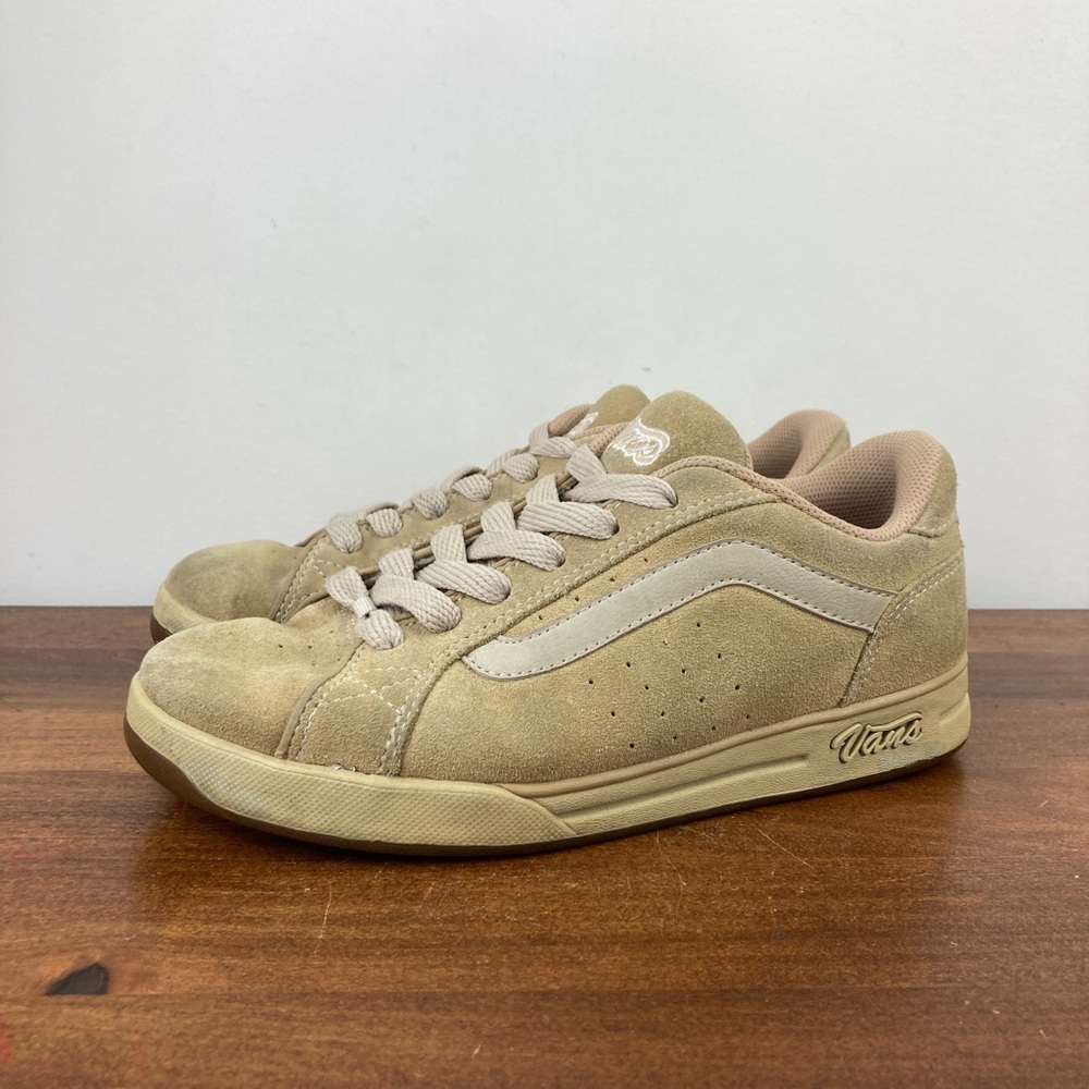 Vans Giulietta Vintage Beige Suede Low Skate Sneakers 52334 Women’s Size 7.5.